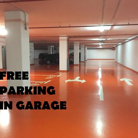 West Residence Luxury Apartment- Parking In Garage ザグレブ エクステリア 写真