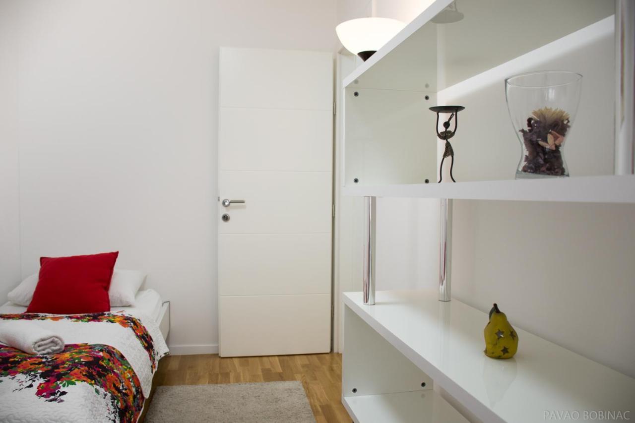 West Residence Luxury Apartment- Parking In Garage ザグレブ エクステリア 写真